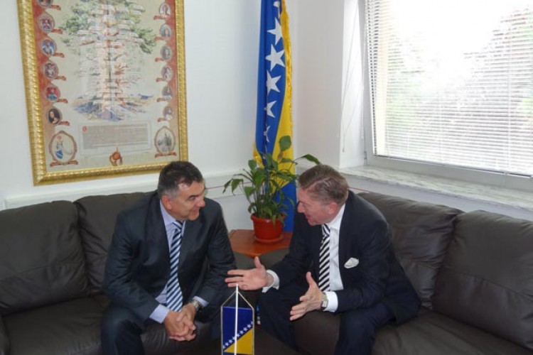 CHIEF PROSECUTOR MET WITH THE MINISTER OF THE INTERIOR OF THE FEDERATION OF BOSNIA AND HERZEGOVINA 