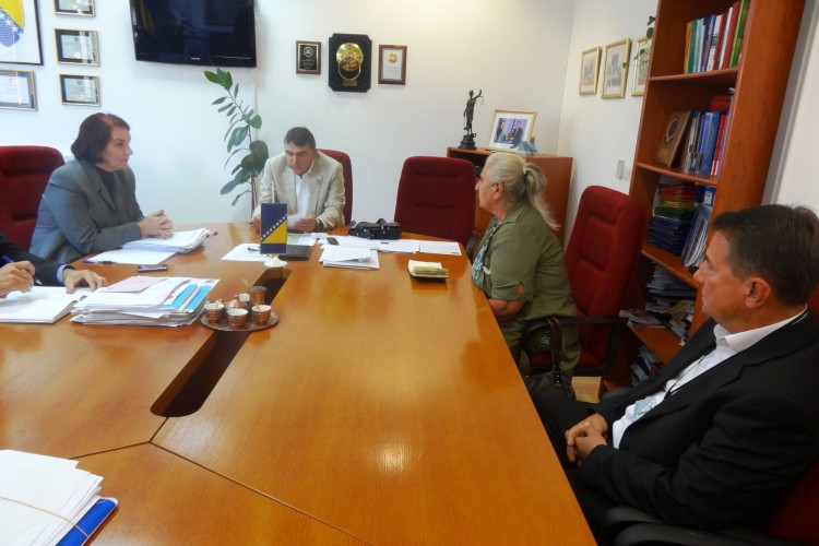 CHIEF PROSECUTOR MET WITH THE REPRESENTATIVES OF THE MOVEMENT OF MOTHERS OF SREBRENICA AND ŽEPA ENCLAVES