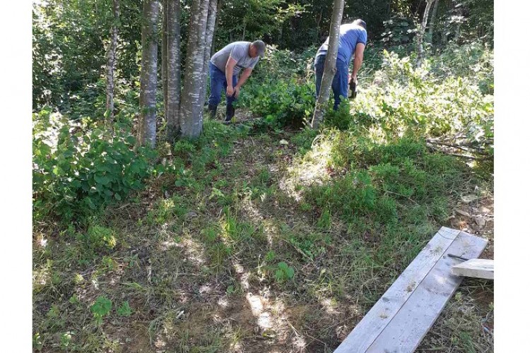 НА ЛОКАЛИТЕТУ РОСТОВО, КОД БУГОЈНА, ПОЧЕЛА ЕКСХУМАЦИЈА ПОД НАДЗОРОМ ТУЖИЛАШТВА БиХ