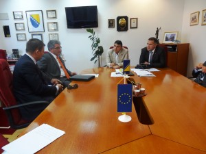 GLAVNI TUŽITELJ SE SASTAO SA POLICIJSKIM ATAŠEOM VELEPOSLANSTVA ITALIJE. RAZGOVARANO O REALIZACIJI PROJEKATA MEĐUNARODNE SURADNJE U BORBI PROTIV ORGANIZIRANOG KRIMINALA