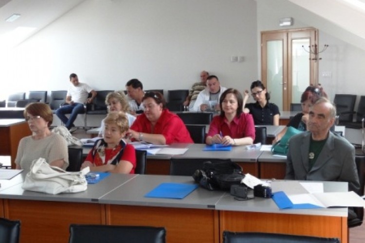 U LIVNU ODRŽAN OKRUGLI STO POSVEĆEN PRIBLIŽAVANJU PRAVOSUDNIH INSTITUCIJA BiH LOKALNIM ZAJEDNICAMA.