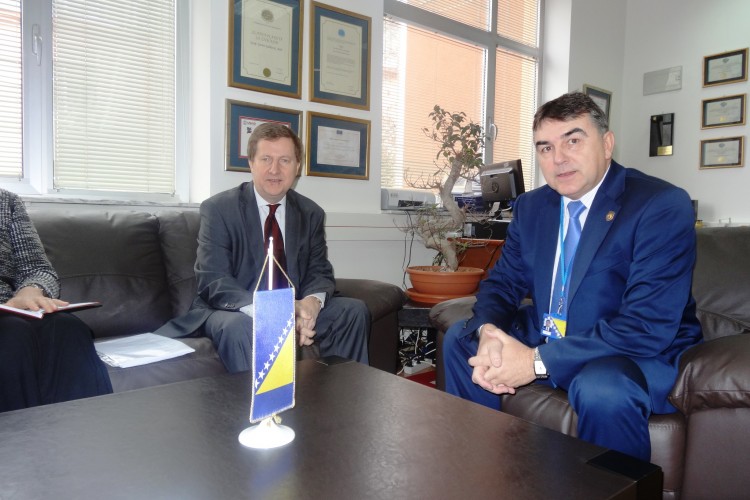 GLAVNI TUŽITELJ SE SASTAO I RAZGOVARAO SA VELEPOSLANIKOM ČEŠKE REPUBLIKE U BOSNI I HERCEGOVINI