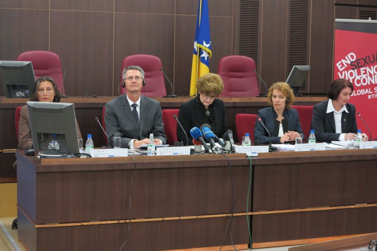 ЗАМЈЕНИЦА РУКОВОДИОЦА ПОСЕБНОГ ОДЈЕЛА ЗА РАТНЕ ЗЛОЧИНЕ УЧЕСТВОВАЛА НА ПРЕДСТАВЉАЊУ ИЗВЈЕШТАЈА О БОРБИ ПРОТИВ НЕКАЖЊИВОСТИ СЕКСУАЛНОГ НАСИЉА УЧИЊЕНОГ У ПРОТЕКЛОМ РАТУ