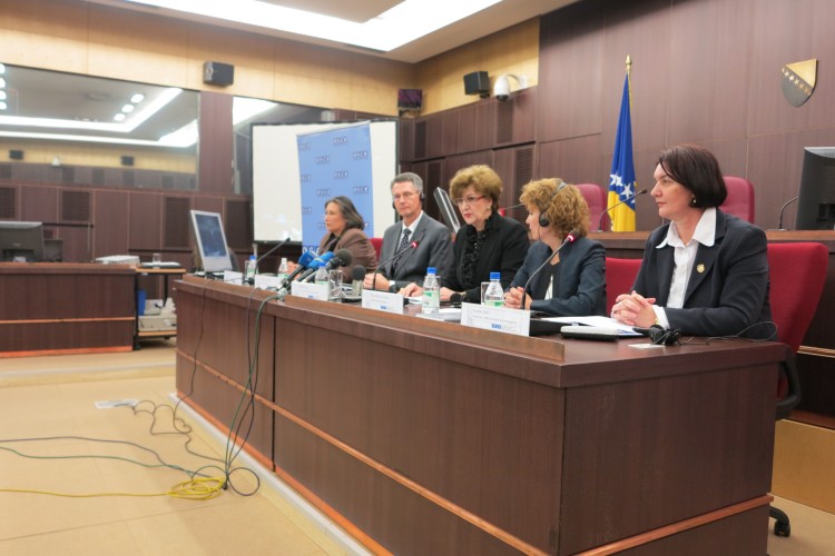 ЗАМЈЕНИЦА РУКОВОДИОЦА ПОСЕБНОГ ОДЈЕЛА ЗА РАТНЕ ЗЛОЧИНЕ УЧЕСТВОВАЛА НА ПРЕДСТАВЉАЊУ ИЗВЈЕШТАЈА О БОРБИ ПРОТИВ НЕКАЖЊИВОСТИ СЕКСУАЛНОГ НАСИЉА УЧИЊЕНОГ У ПРОТЕКЛОМ РАТУ