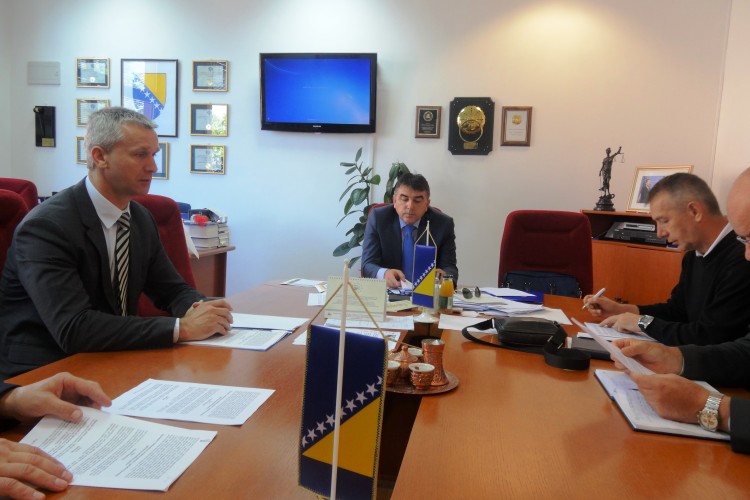 CHIEF PROSECUTOR MET WITH THE HEADS OF THE DIRECTORATE FOR COORDINATION OF POLICE BODIES OF BOSNIA AND HERZEGOVINA. THE MAIN TOPIC OF THE MEETING PERTAINED TO THE COOPERATION OF LAW ENFORCEMENT AGENCIES IN BOSNIA AND HERZEGOVINA 