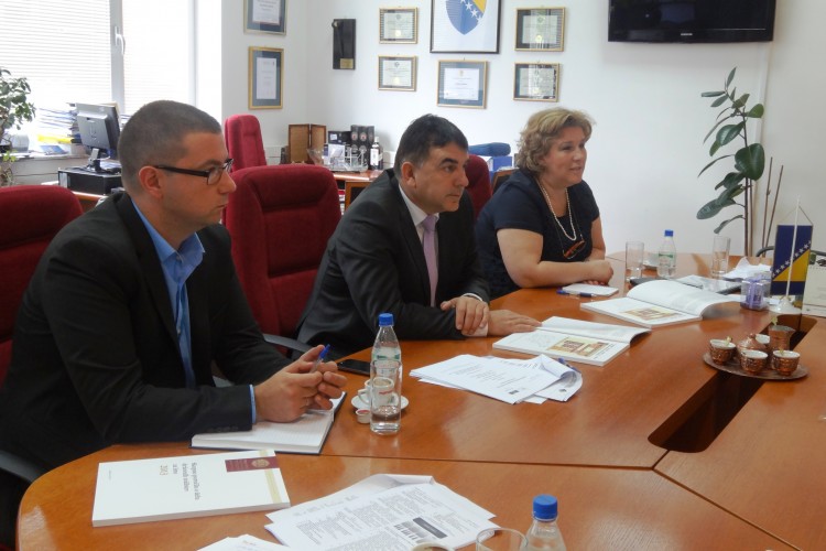 GLAVNI TUŽILAC SE SASTAO SA DELEGACIJOM VRHOVNOG DRŽAVNOG TUŽILAŠTVA SLOVENIJE. CENTRALNE TEME SASTANKA ODNOSILE SU SE NA MEĐUDRŽAVNU SARADNJU U BORBI PROTIV SVIH OBLIKA KRIMINALA