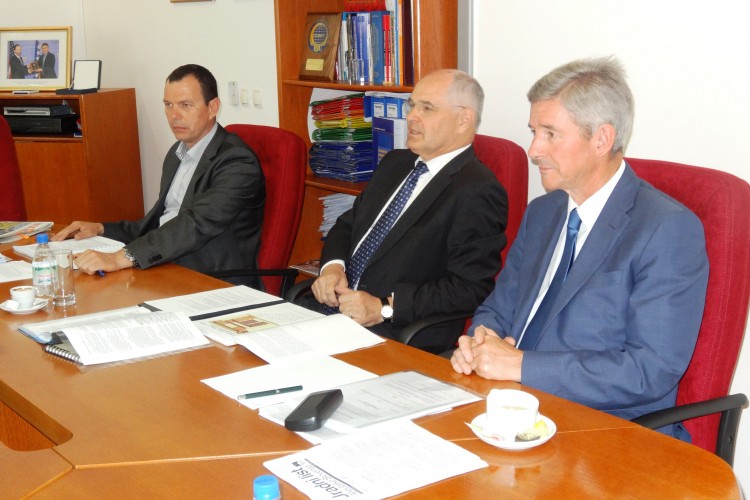 GLAVNI TUŽILAC SE SASTAO SA DELEGACIJOM VRHOVNOG DRŽAVNOG TUŽILAŠTVA SLOVENIJE. CENTRALNE TEME SASTANKA ODNOSILE SU SE NA MEĐUDRŽAVNU SARADNJU U BORBI PROTIV SVIH OBLIKA KRIMINALA