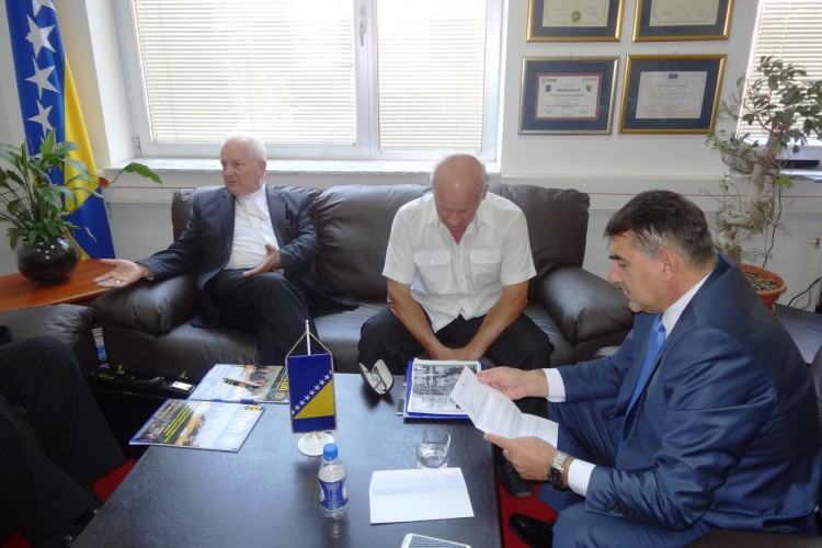 GLAVNI TUŽITELJ SE SASTAO SA BISKUPOM FRANJOM KOMARICOM