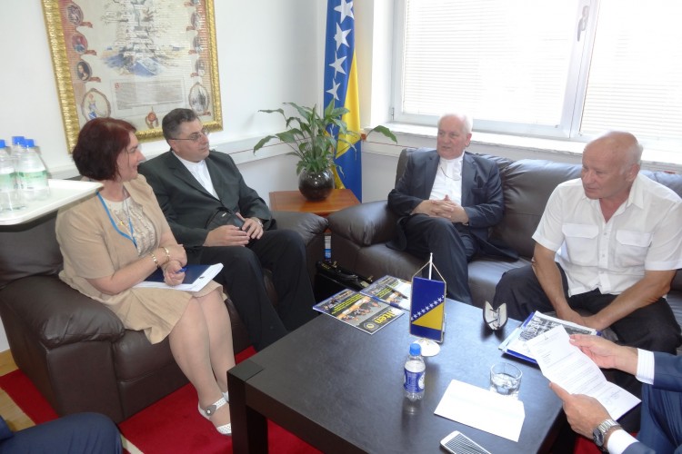 GLAVNI TUŽITELJ SE SASTAO SA BISKUPOM FRANJOM KOMARICOM