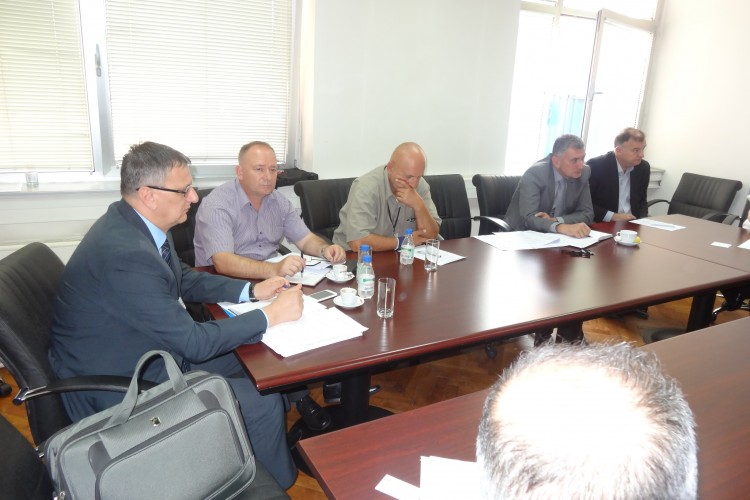 U TUŽILAŠTVU BiH ODRŽAN SASTANAK UDARNE GRUPE ZA BORBU PROTIV TRGOVINE LJUDIMA. DOGOVORENE KONKRETNE AKTIVNOSTI ZA EFIKASNIJE PROCESUIRANJE OVIH KRIVIČNIH DJELA I BOLJI STATUS NAŠE ZEMLJE U MEĐUNARODNIM IZVJEŠTAJIMA