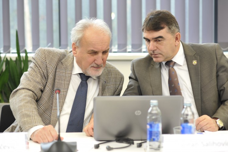 Главни тужиоци Горан Салиховић и Владимир Вукчевић дали су први заједнички интервју који је емитован у понедјељак, на телевизији Al Jazeera