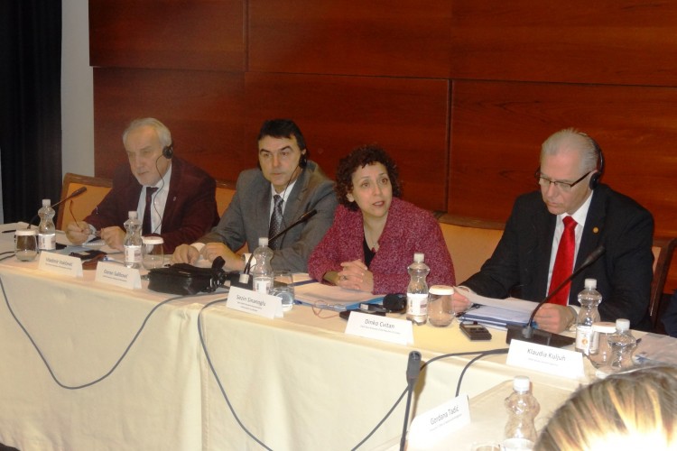 ОДРЖАН ТРИЛАТЕРАЛНИ САСТАНАК ТУЖИЛАЦА РЕГИОНА. САРАДЊА У БОРБИ ПРОТИВ НЕКАЖЊИВОСТИ РАТНИХ ЗЛОЧИНА ПРИОРИТЕТ У НАРЕДНОМ ПЕРИОДУ