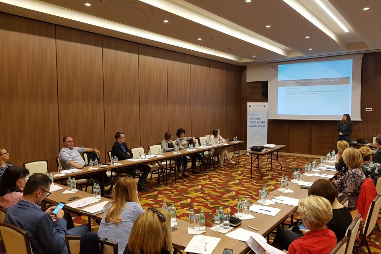 PREDSTAVNIK TUŽILAŠTVA BiH EDUKATOR NA STRUČNOJ RADIONICI VSTV-a BiH O PRIBLIŽAVANJU TUŽILAČKIH INSTITUCIJA LOKALNIM ZAJEDNICAMA