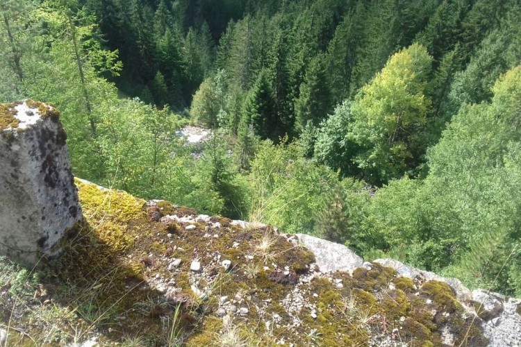 V.D. GLAVNOG TUŽIOCA GORDANA TADIĆ POSJETILA MJESTO EKSHUMACIJE NA KORIĆANSKIM STIJENAMA