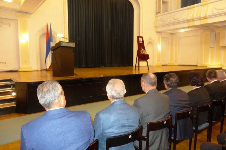 НАКОН КОМЕМОРАЦИЈЕ У БАЊОЈ ЛУЦИ, У РОДНОМ СРПЦУ САХРАЊЕН ТУЖИЛАЦ ТУЖИЛАШТВА БиХ МИЛОРАД БАРАШИН