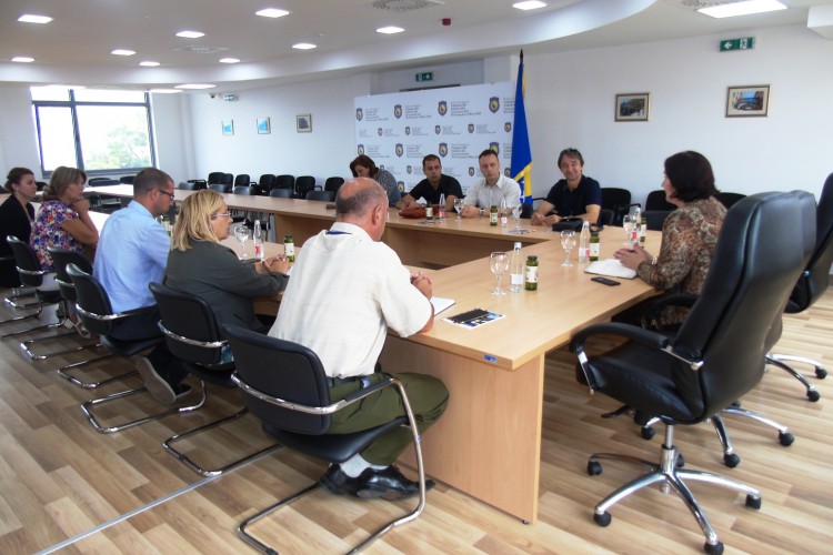 ОДРЖАН САСТАНАК У ВЕЗИ СА ОПРЕМАЊЕМ НОВЕ ЗГРАДЕ ТУЖИЛАШТВА БиХ