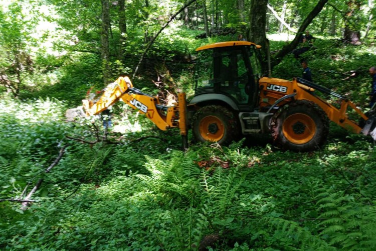 MORTAL REMAINS OF AT LEAST TEN PERSONS FOUND SO FAR DURING EXHUMATION ON MOUNT IGMAN