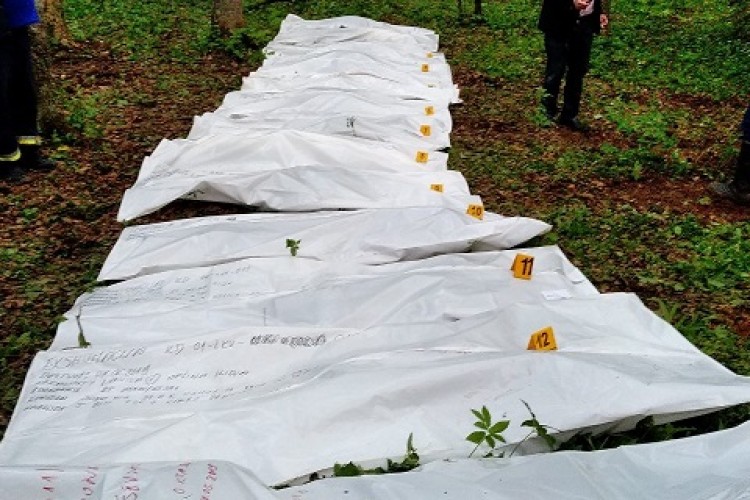 ЗАВРШЕНО ИСКОПАВАЊЕ НА ПРВОЈ ЛОКАЦИЈИ; ПРОНАЂЕНИ ПОТПУНИ ПОСМРТНИ ОСТАЦИ 12 ЛИЦА ТОКОМ ЕКСХУМАЦИЈЕ НА ПЛАНИНИ ИГМАН