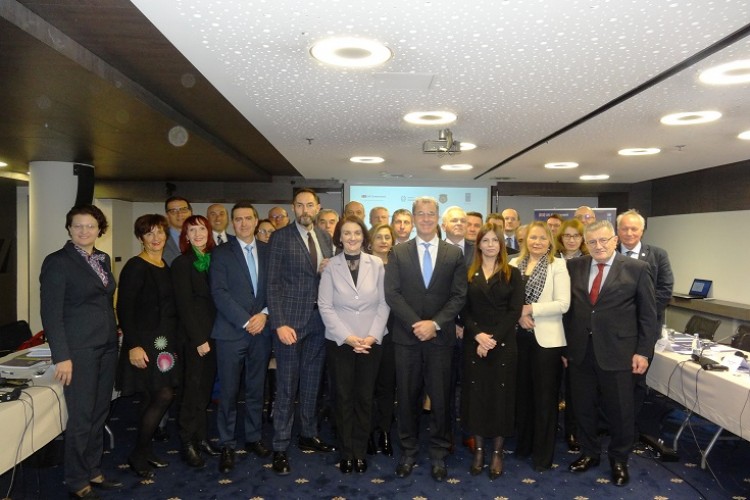 ГЛАВНИ ТУЖИОЦИ ИЗ БиХ, ЦРНЕ ГОРЕ, ХРВАТСКЕ И СРБИЈЕ УЗ УЧЕШЋЕ ГЛАВНОГ ТУЖИОЦА ПРИ МРМКС-у РАЗГОВАРАЈУ О ЈАЧАЊУ РЕГИОНАЛНЕ САРАДЊЕ У БОРБИ ПРОТИВ НЕКАЖЊИВОСТИ РАТНИХ ЗЛОЧИНА