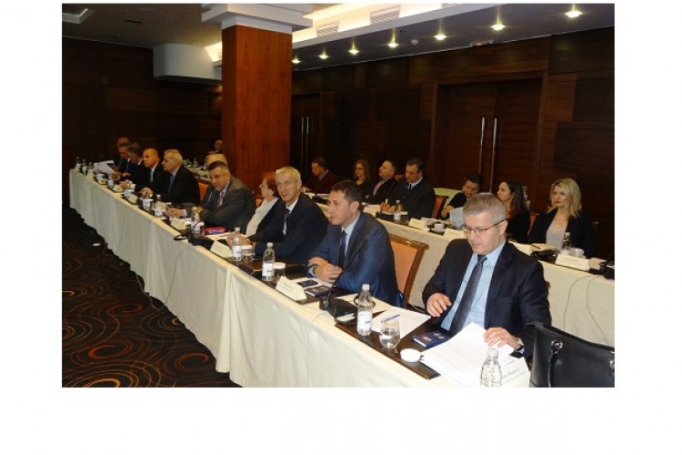 SASTANAK GLAVNIH TUŽITELJA I RUKOVODITELJA POLICIJSKIH AGENCIJA O USPOSTAVI MREŽE SPECIJALIZIRANIH TUŽITELJA I ISTRAŽITELJA ZA BORBU PROTIV TRGOVINE LJUDIMA ODRŽAN U SARAJEVU