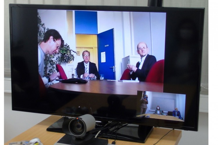 ГЛАВНА ТУЖИТЕЉКА ТУЖИЛАШТВА БиХ ГОРДАНА ТАДИЋ И ГЛАВНИ ТУЖИЛАЦ ПРИ МРМКС-у СЕРЖ БРАМЕРЦ ОДРЖАЛИ РАДНИ САСТАНАК ПУТЕМ ВИДЕОЛИНКА