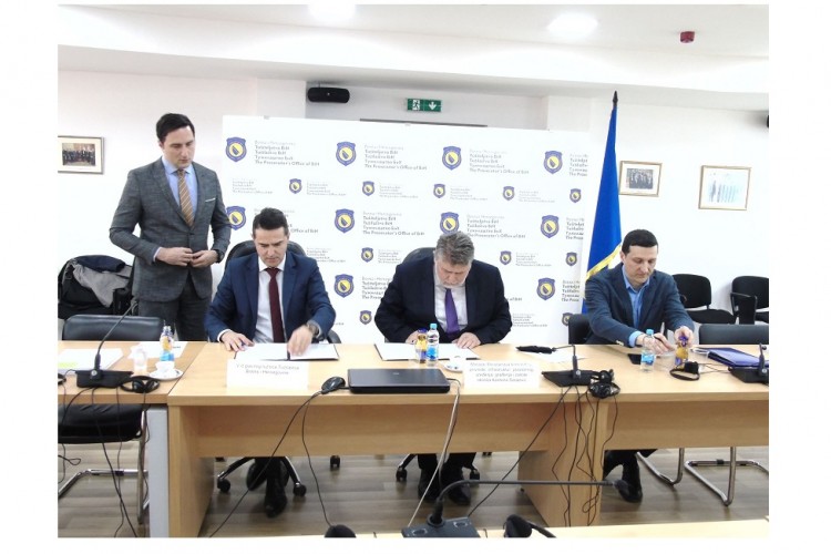 POTPISAN UGOVOR ZA IZVRŠENJE RADOVA NA SANACIJI DEPONIJE SMILJEVIĆI