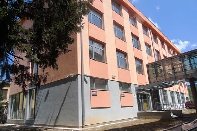 PREDLOŽEN PRITVOR ZA POLICIJSKOG SLUŽBENIKA DKPT-a OSUMNJIČENOG ZA NEOVLAŠTEN PROMET OPOJNIH DROGA