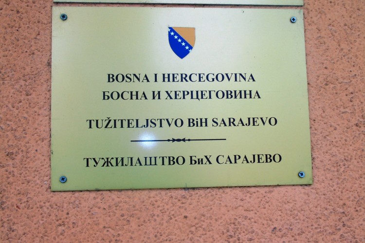 ПО НАЛОГУ ТУЖИЛАШТВА БиХ ПРОВОДИ СЕ УДРУЖЕНА АКЦИЈА УСМЈЕРЕНА НА ВИШЕ ЛИЦА ОСУМЊИЧЕНИХ ЗА НЕОВЛАШТЕНИ МЕЂУНАРОДНИ ПРОМЕТ ОПОЈНИМ ДРОГАМА