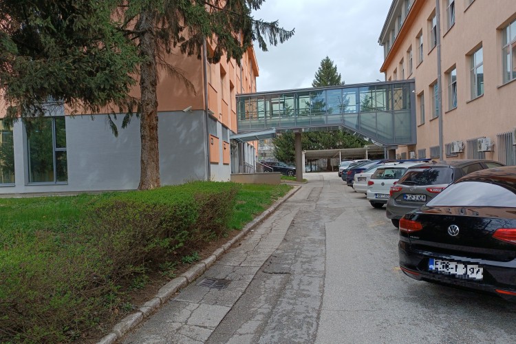 ПРОВЕДЕНА АКЦИЈА “ПАРАВАН” У БОРБИ ПРОТИВ ОРГАНИЗОВАНОГ КРИМИНАЛА И НЕОВЛАШТЕНОГ ПРОМЕТА ОПОЈНЕ ДРОГЕ КОКАИН И ОРУЖЈА