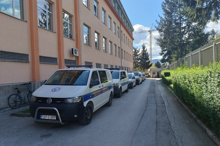 PODIGNUTA OPTUŽNICA PROTIV DRŽAVLJANINA BJELORUSIJE ZBOG KRIJUMČARENJA MIGRANATA