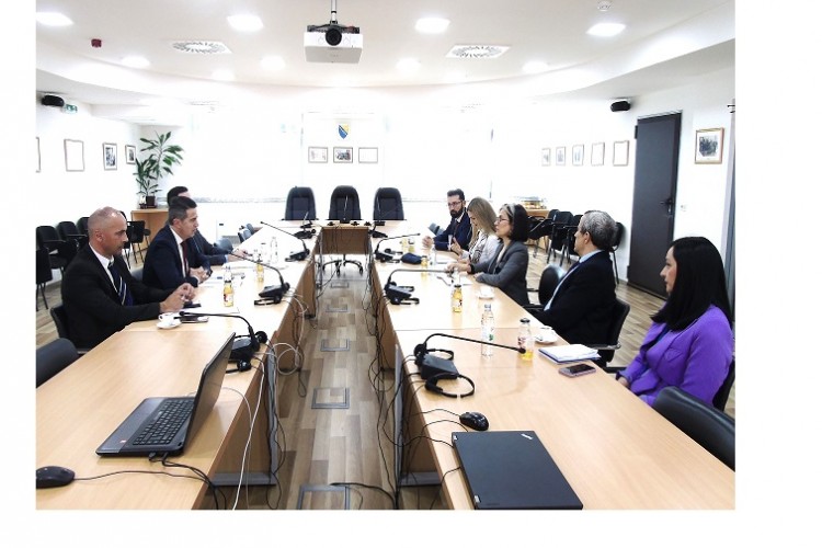 CHIEF PROSECUTOR MEETS WITH AMBASSADOR OF KINGDOM OF SPAIN