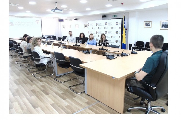 STUDENTI STUDIJA POLITIČKIH NAUKA I MEĐUNARODNIH ODNOSA PRI SSST POSJETILI TUŽITELJSTVO BIH