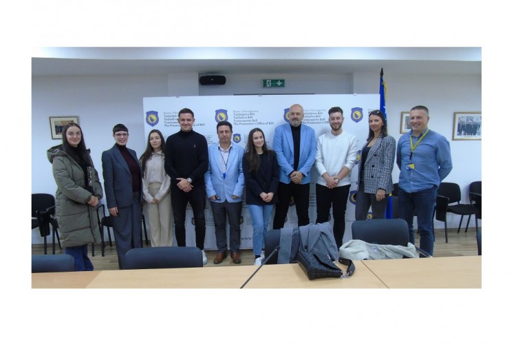 STUDENTI FAKULTETA ZA KRIMINALISTIKU, KRIMINOLOGIJU I SIGURNOSNE STUDIJE POSJETILI TUŽILAŠTVO BiH
